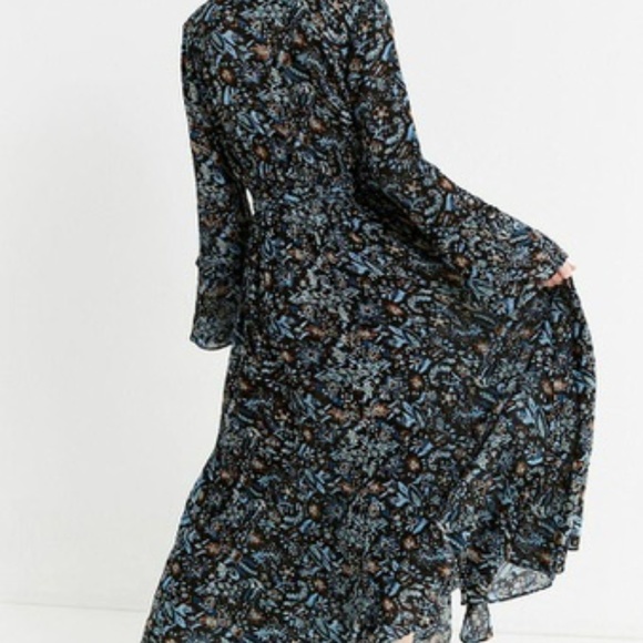Urban Outfitters Emma Grace Maxi Dress - Picture 3 of 6
